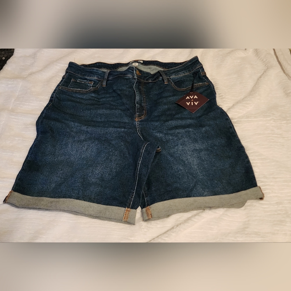 Ava & Viv Bermuda Shorts 20w NWT